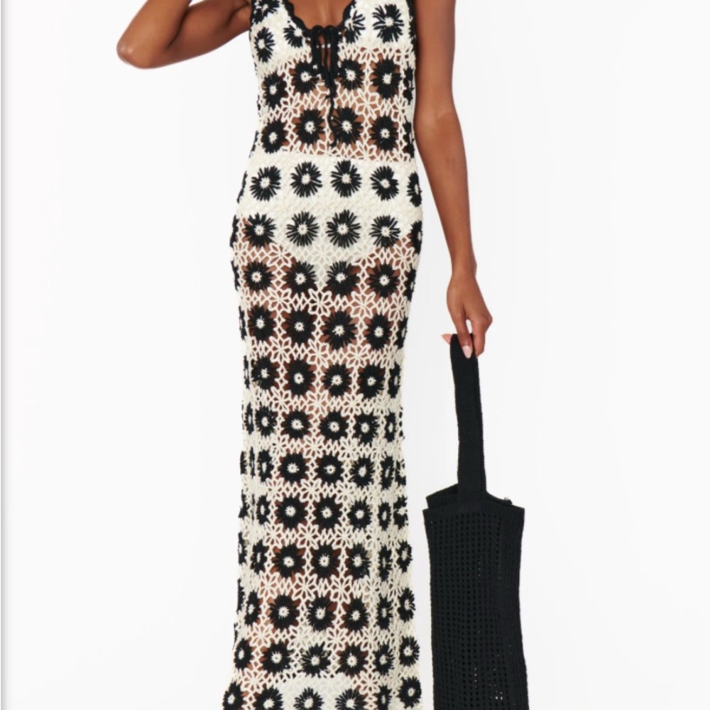 Show Me Your MuMu Black and White Crochet Coverup
